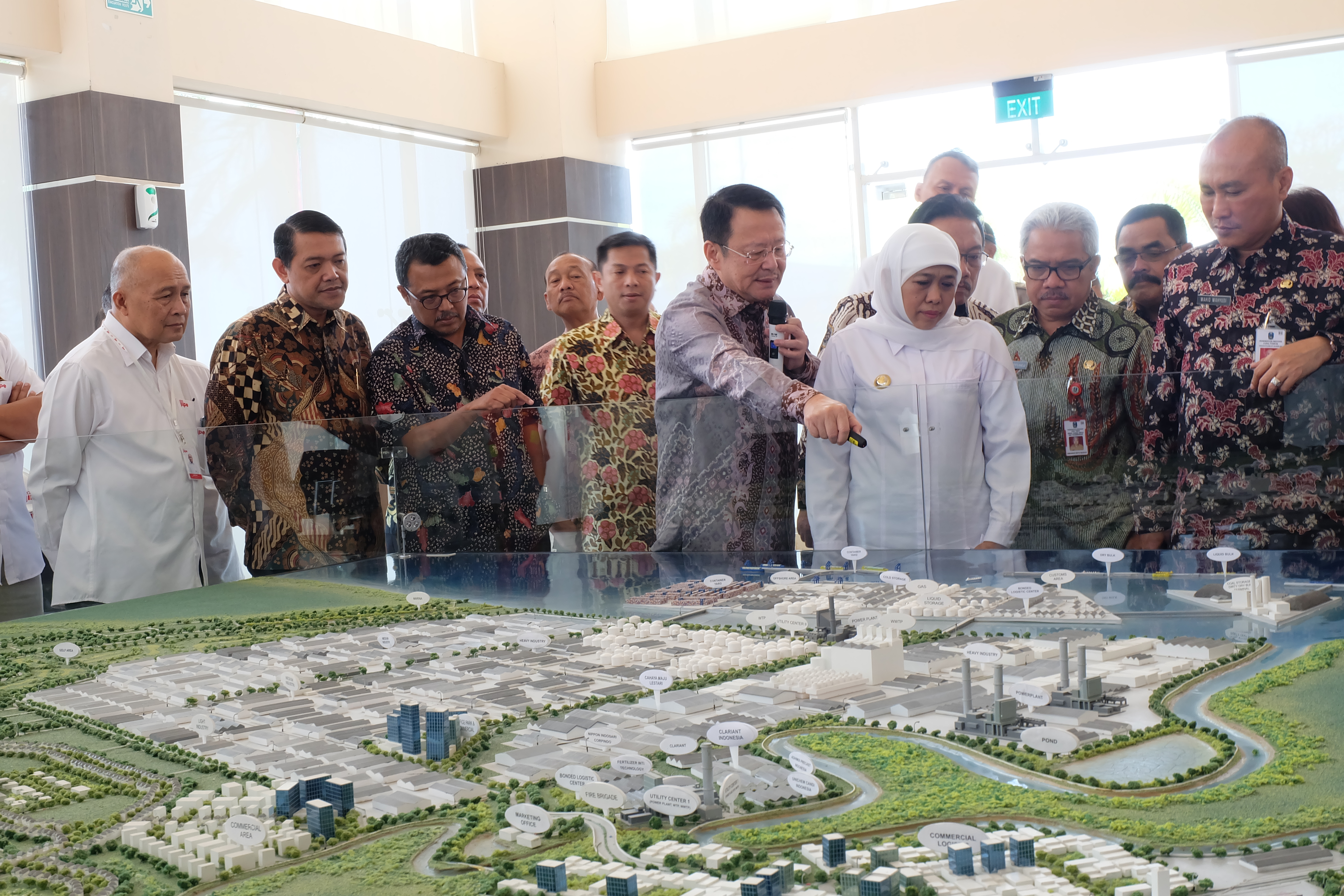Governor Khofifah Visits Industrial Estate in Gresik, This Is Its Purpose